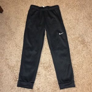 Nike boys joggers great condition